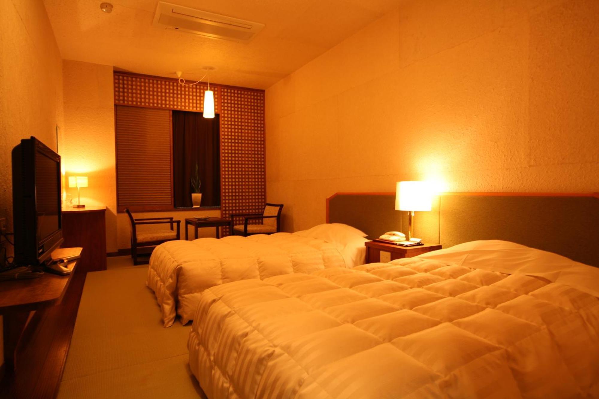 Hotel Koyo Kaminoyama Rum bild